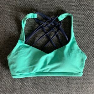 lululemon free to be wild bra size 4 teal bali